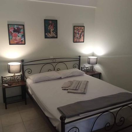 Vasilis Travlos Apartment Poros  Buitenkant foto