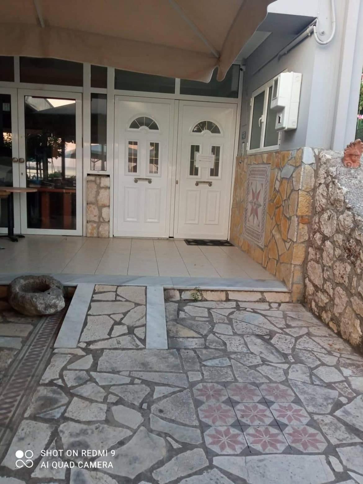 Vasilis Travlos Apartment Poros  Buitenkant foto