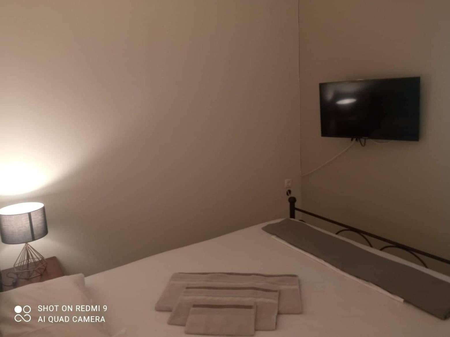 Vasilis Travlos Apartment Poros  Buitenkant foto
